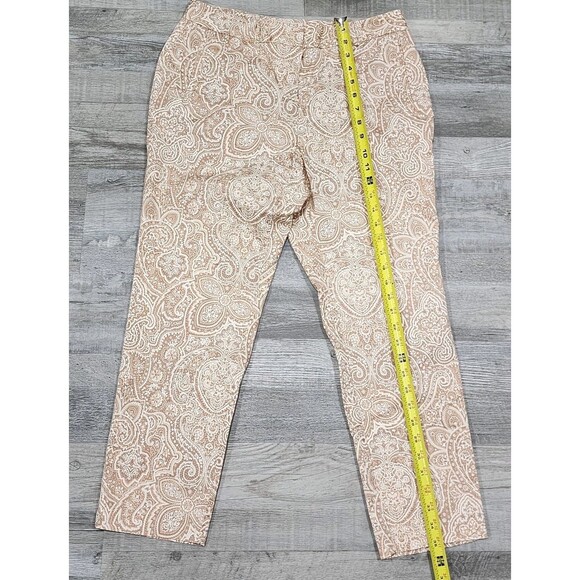 Charter Club Classic Fit Paisley Print Capri Beige Women's Pants Sizes 10 Petite - Picture 6 of 7